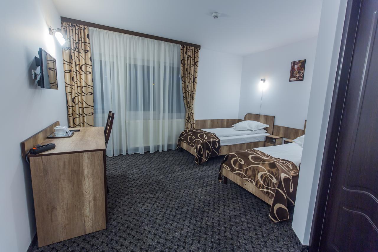 Hotel Raxand Residence Mioveni Zewnętrze zdjęcie