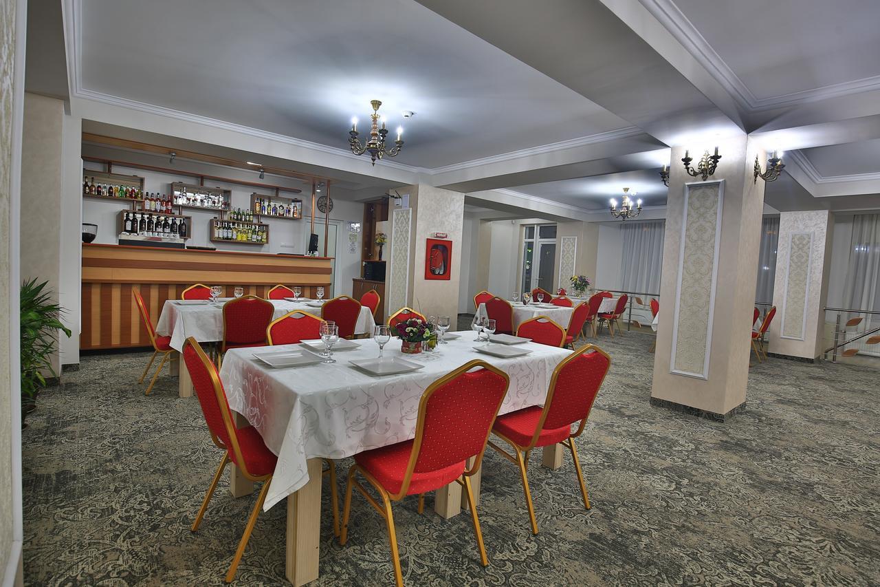 Hotel Raxand Residence Mioveni Zewnętrze zdjęcie