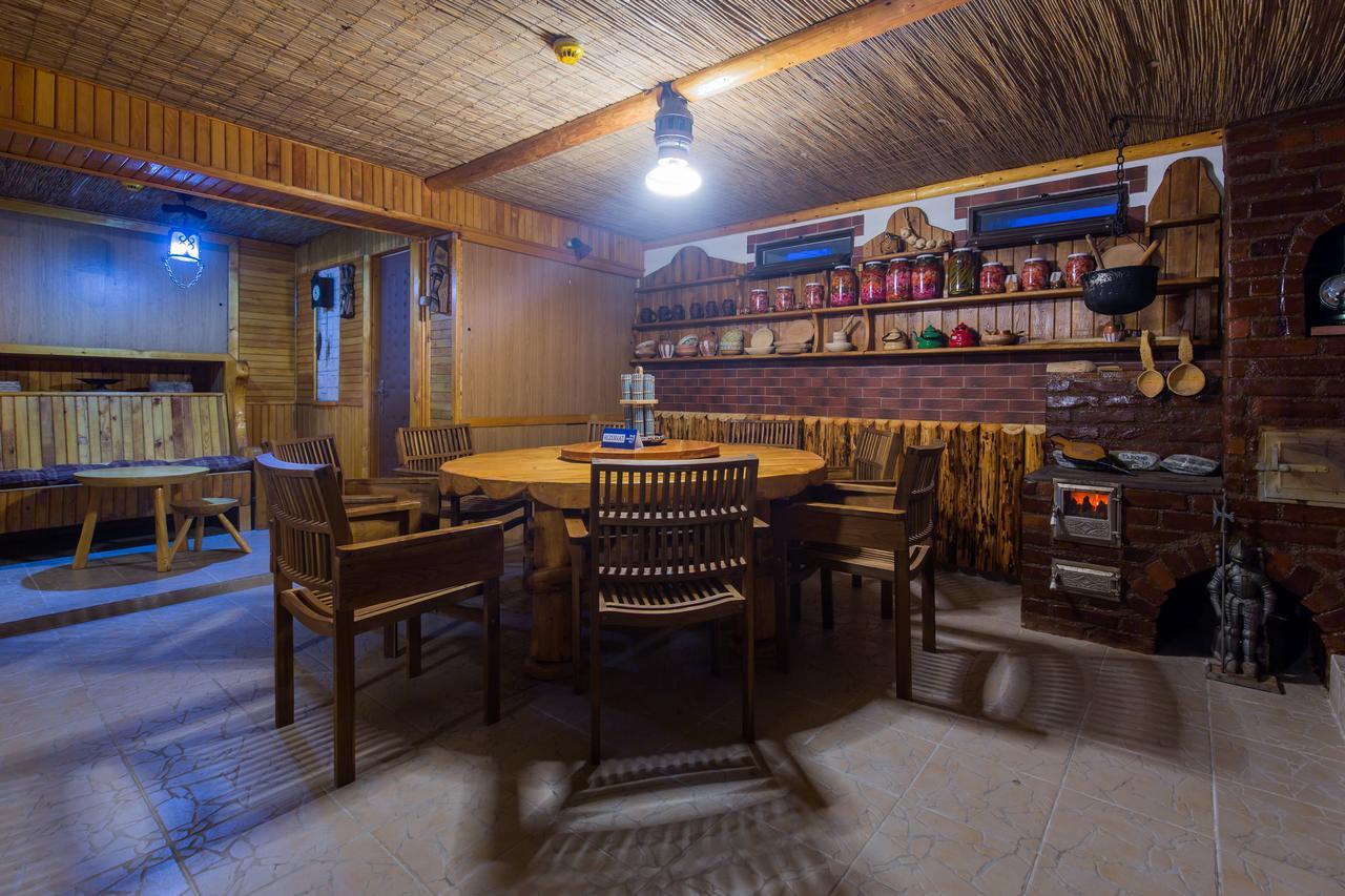 Hotel Raxand Residence Mioveni Zewnętrze zdjęcie